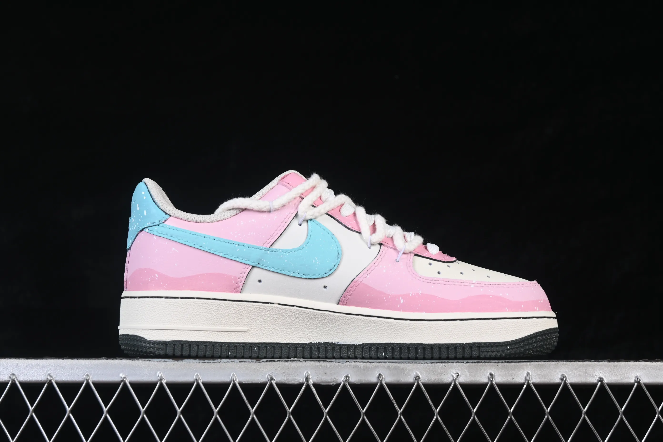 All categories Nk Air Force 1 Air Force series Nk Air Force 1 Low Air Force low-top Nike Air Force 1'07 Low "Sweetheart Cream" Hand-painted graffiti Sweetheart Cream Air Force 1 low-top casual sneakers FB1839-919